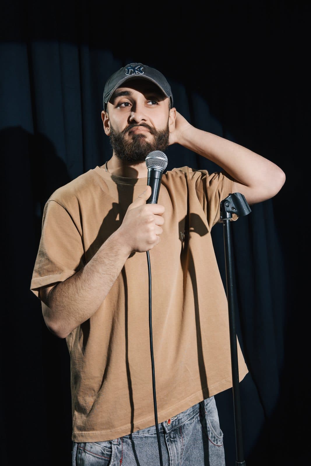 Armen Sargsyan — Ari Stand Up